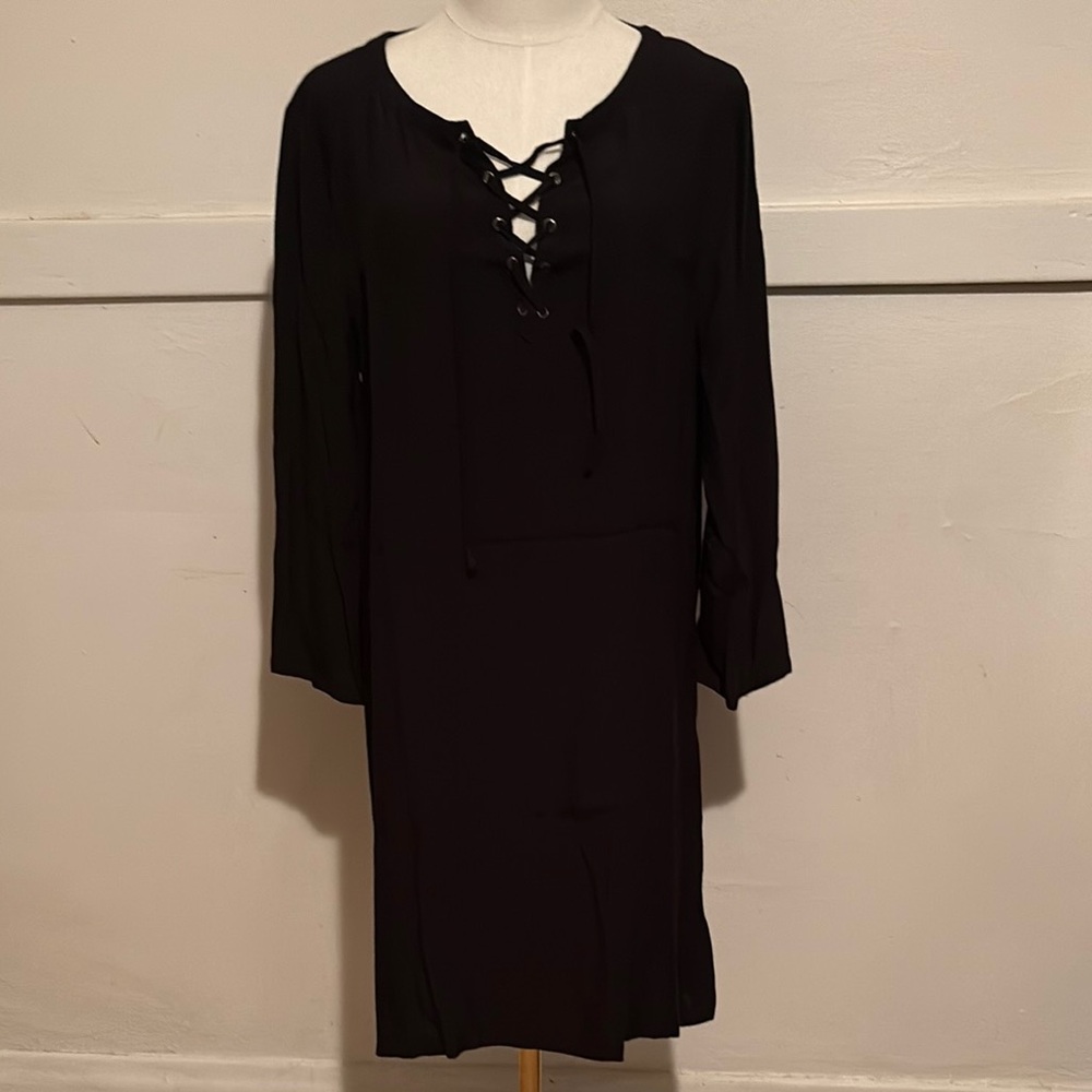 Cupcakes & Cashmere Black Sheath Dress Long Sleeve Crew Neck